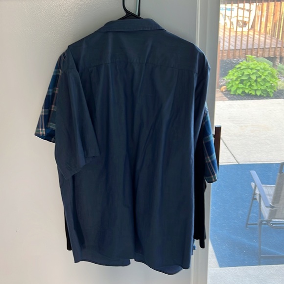 2xlt blue shirt lightly used great condition - Picture 2 of 4